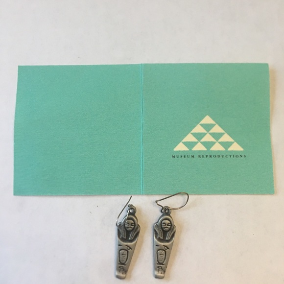 Mummy earrings from the museum store collectible - Picture 5 of 6
